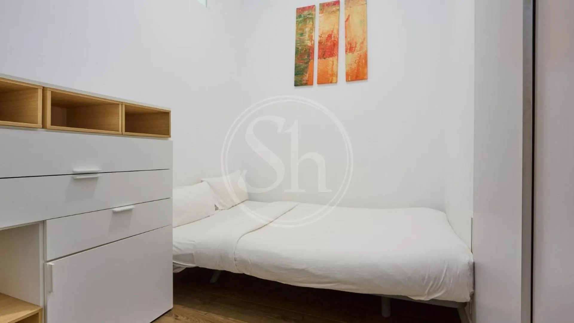 Daire Bonito Apartamento En Aribau Barselona